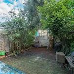 Lovely 2 Bed 1 Bath Apartment In Central London Wc1